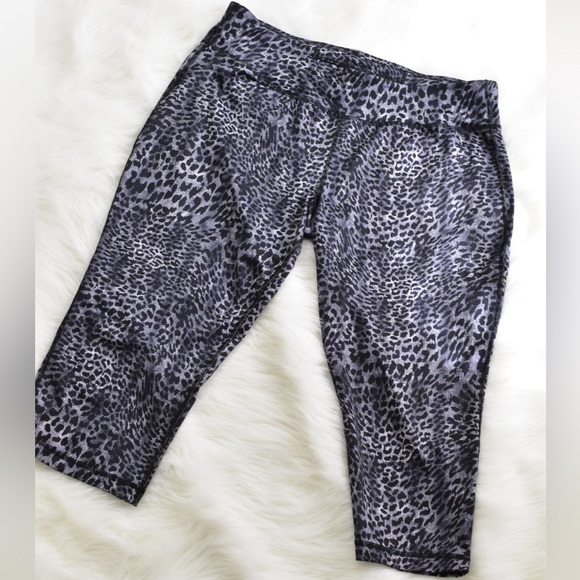 Grey Leopard Print Workout Pants - Picture 4 of 12